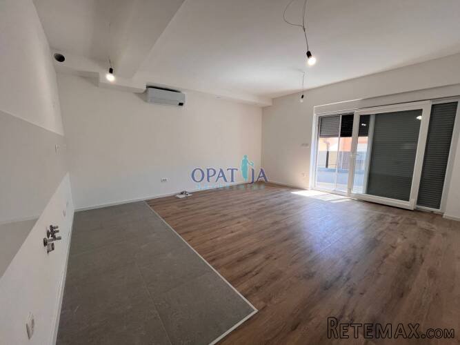 Apartman Vir S4 1. kat s priključkom za vodu/kanalizaciju