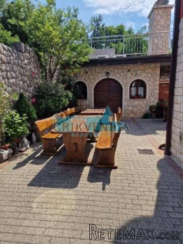 KUĆA/PANSION 450m2 + bazen CRIKVENCICA