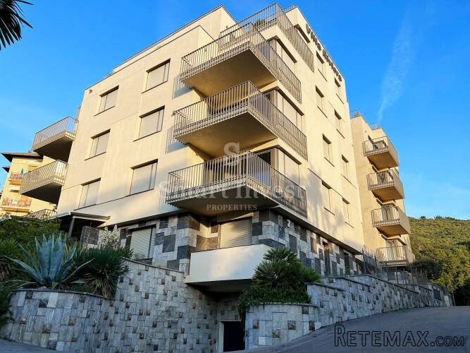OPATIJA - CENTAR, EKSKLUZIVNA NOVOGRADNJA 2S+DB S GARAŽOM.. - 2