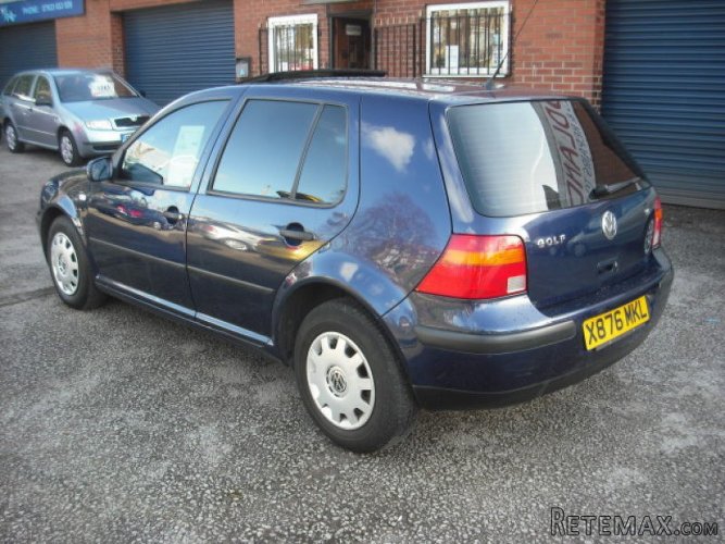 Volkswagen Golf V 1.6 - 2