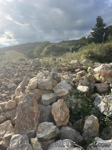 KASTAV GRAĐEVINSKI TEREN 800m2 PRODAJA