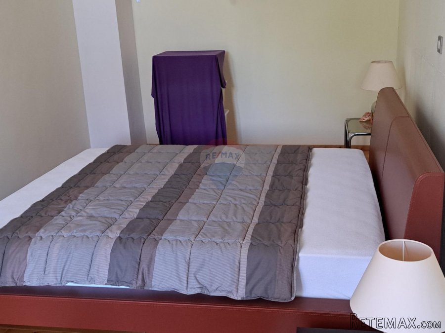 Matulji,Rukavac, prostrana ,razvedena obiteljska kuća s lije - 7