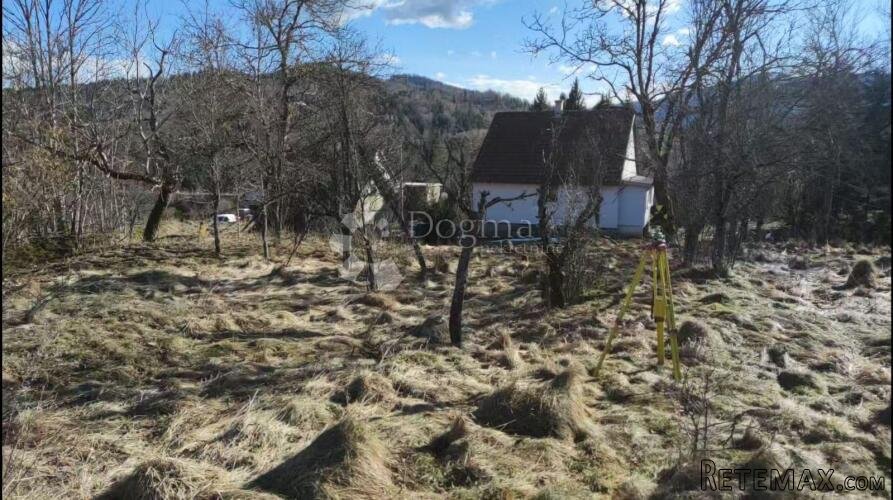 JABLAN kod Vrbcvskog, teren u mirnom djelu mjesta