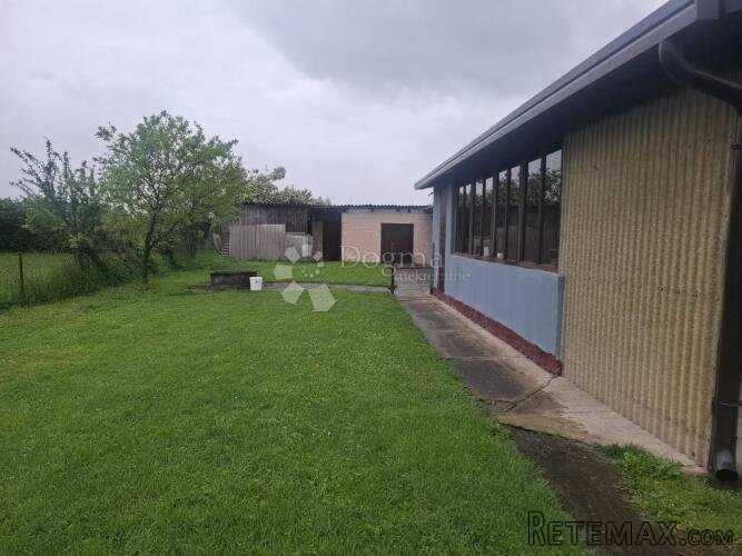 Kuća s potencijalom i okućnicom od 1240 m² - 2