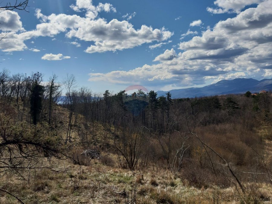 Viškovo - negrađevinski teren 6500m2 - 3