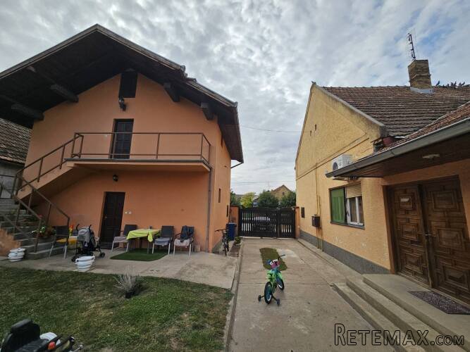 Prodaju se dve kuce na placu u Bačkoj Topoli - 4