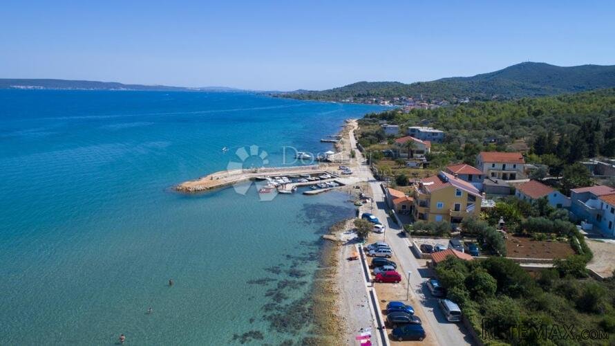 PAŠMAN/ŽDRELAC - GRAĐEVINSKO ZEMLJIŠTE 2798 M2 - 2