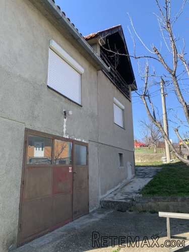 Na prodaju kuća u mestu Bistrica