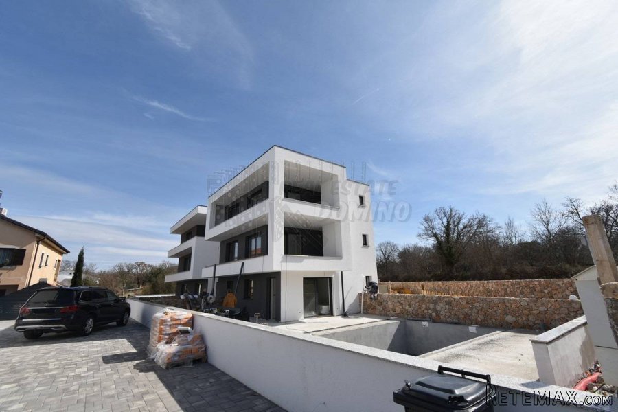 Apartman 2 u 1 s bazenom! Malinska-okolica - 3