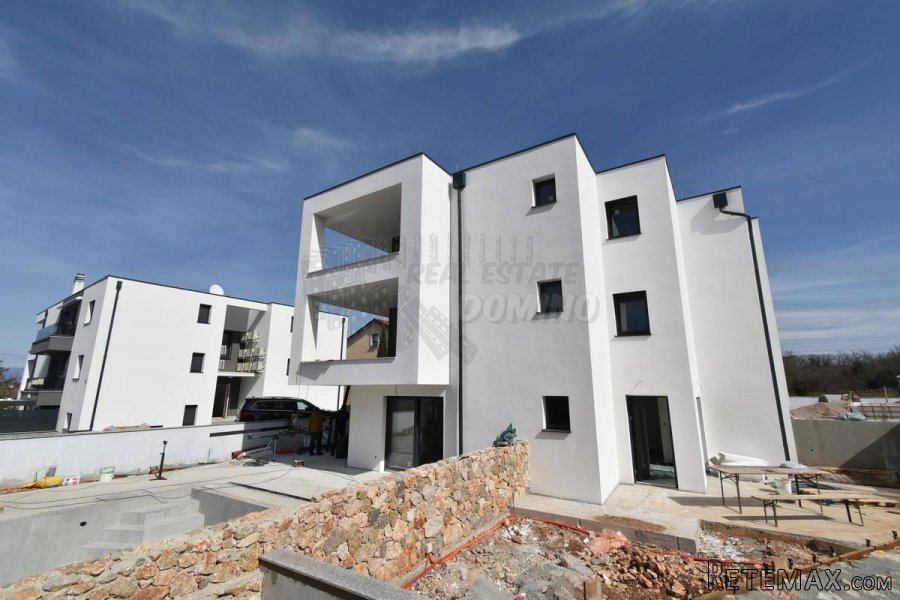 Apartman 2 u 1 s bazenom! Malinska-okolica - 6
