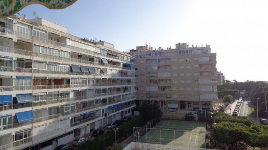 Amplio apartamento en 4 planta con vistas al club náutico.. - 2