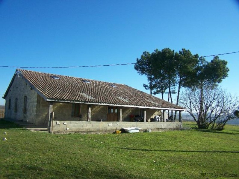 Large Old Farmhouse With Fabulous Views..