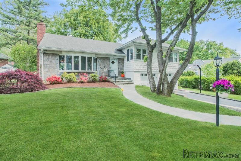 3 bedroom House For Sale: 33 Stanton.. - 2