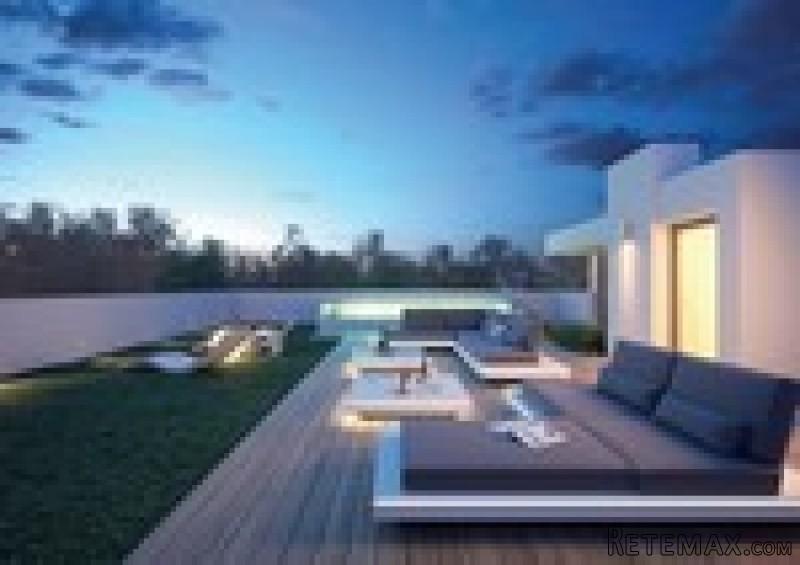 4 Bedrooms - Villa - Malaga - For Sale