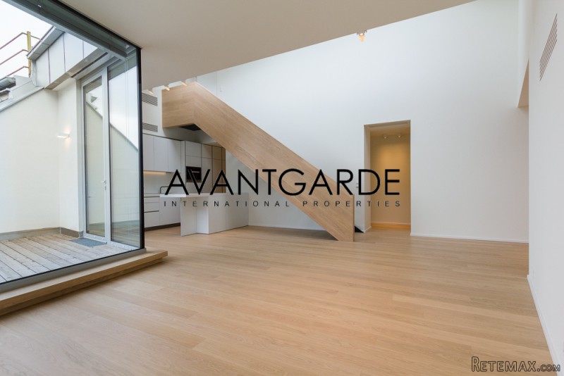 Modern top floor apartment
