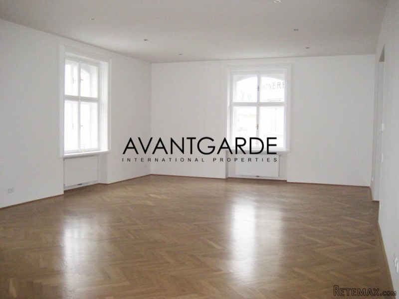 Classic Viennese Apartment near..