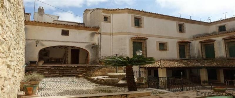 11 Bedroom - Hotel - Alicante - For Sale