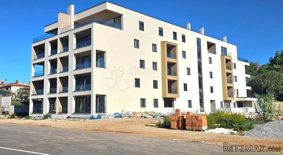 Idealna Obiteljska Nekretnina na Velom Vrhu STAN A24