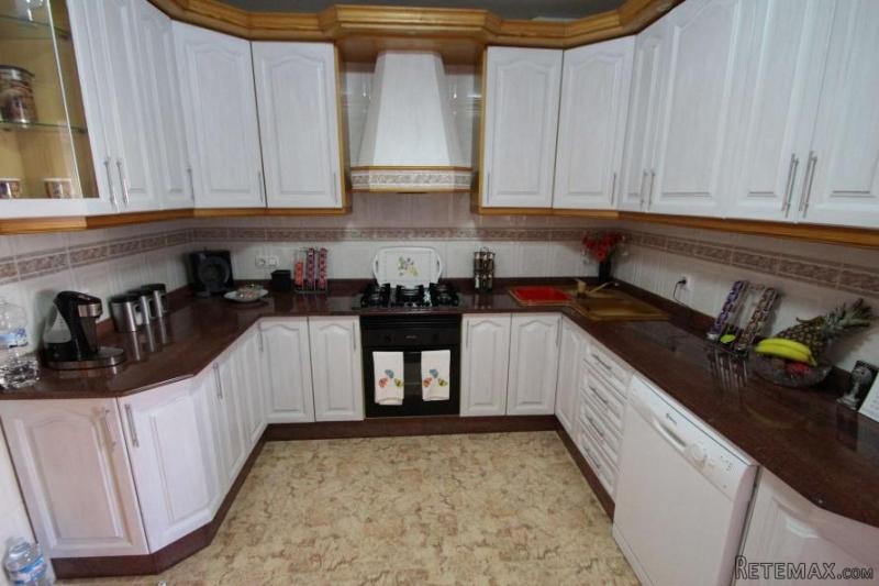 6 bedroom villa in Fortuna with pool.. - 2