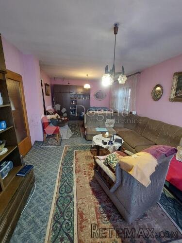 OBITELJSKA KUĆA, KNEŽEVI VINOGRADI - 3