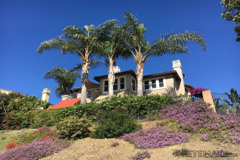 6281 Paseo Privado