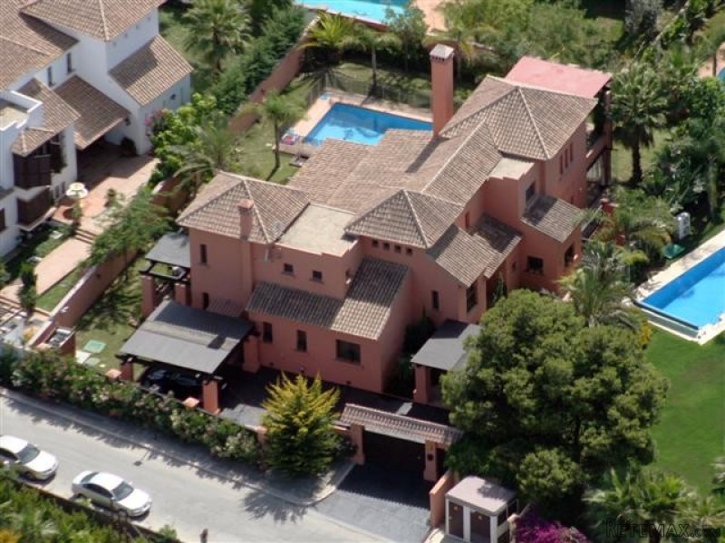 4 Bedrooms - Villa - Malaga - For Sale - 2