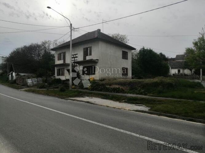 OBITELJSKA KUĆA, KNEŽEVI VINOGRADI - 9