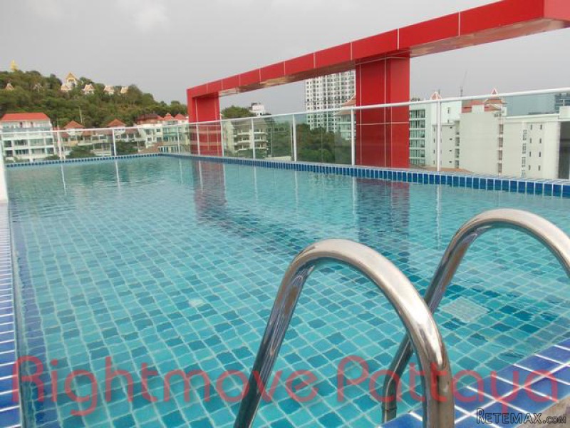 1 Bedroom Condo for sale in Pratumnak -..