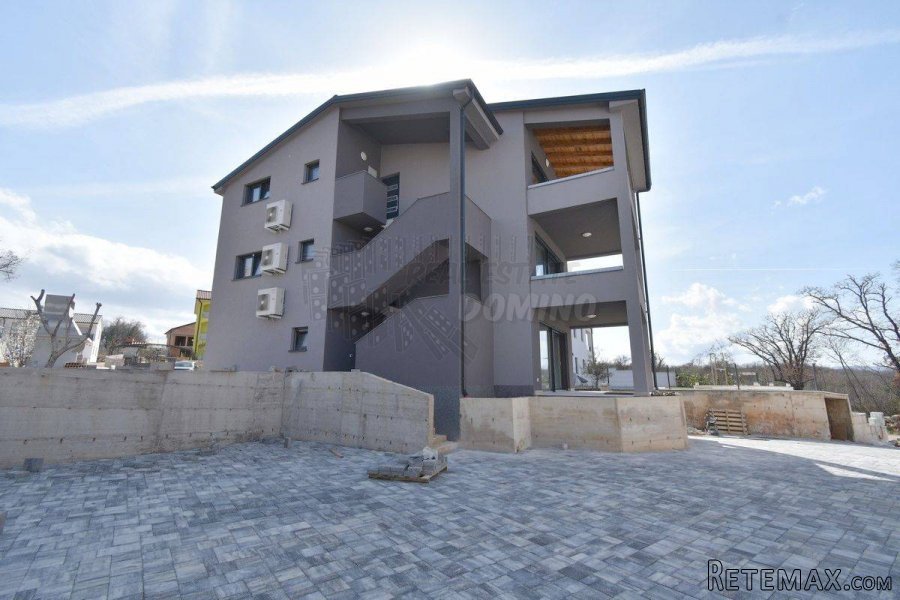 Apartman s prekrasnim pogledom na more! Malinska! - 7