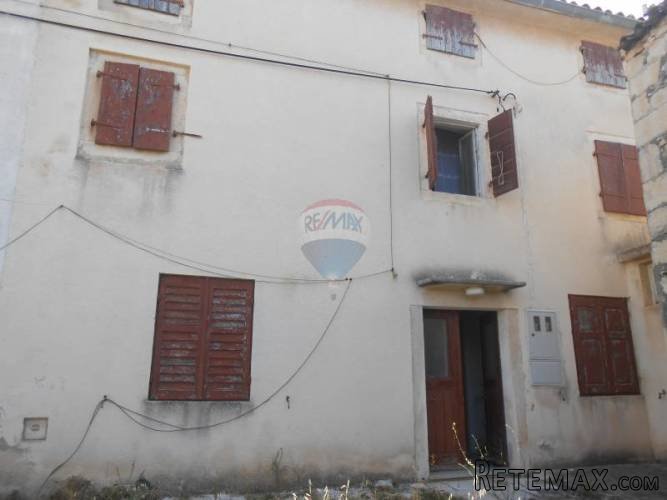 Istra, Medulin,čestica sa 2 kuće za renoviranje (zidana... - 2