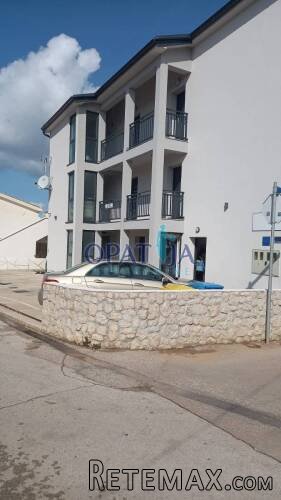 Vir, Samostojeća Kuća sa 6 apartmana, odlična investicija