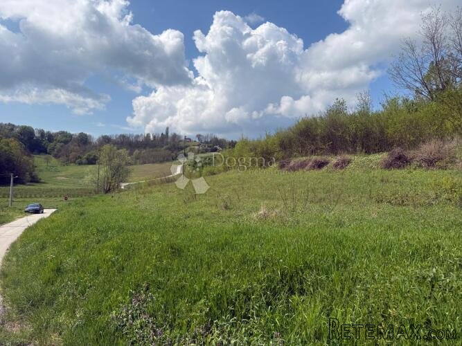 ZEMLJIŠTE 1993 m2 - OKOLICA NOVI MAROF