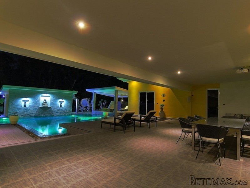 Modern 5 bedroom Swiss crafted estate.. - 2
