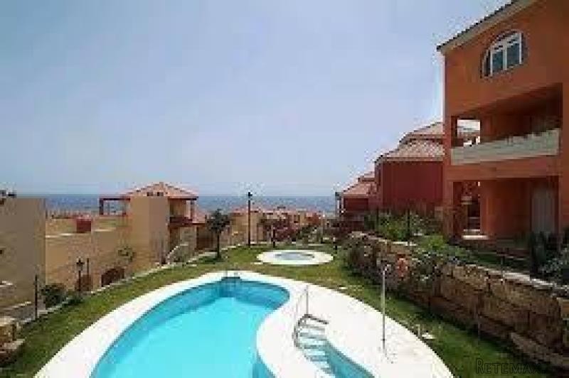 3 bedroom town house for sale - 2