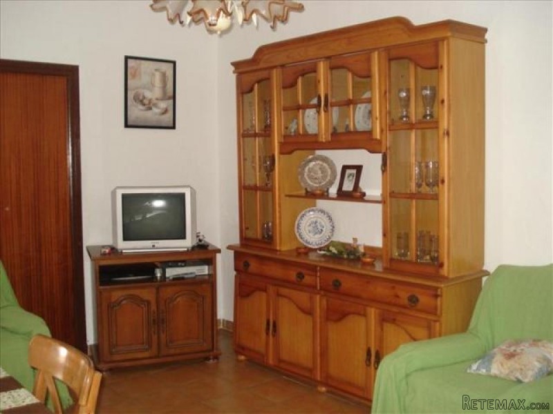 4 bedroom, 2 bathroom Townhouse, (build.. - 2