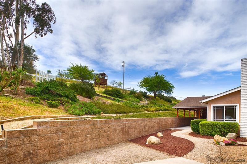 4 bedroom House For Sale: 1740 Viborg Rd - 2