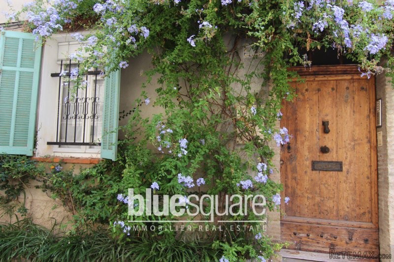 2 bedroom duplex apartment in the old..