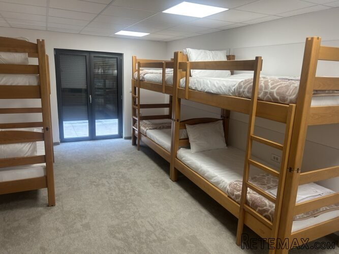 Izdajem sobe u Borči - hostelski tip smeštaja - 2