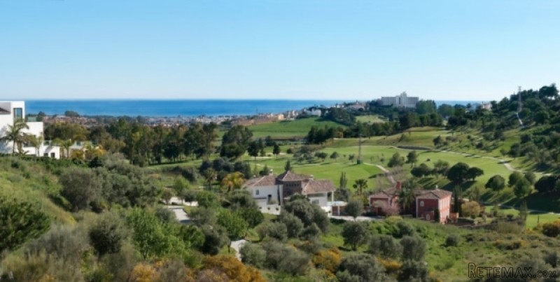5 Bedrooms - Villa - Malaga - For Sale