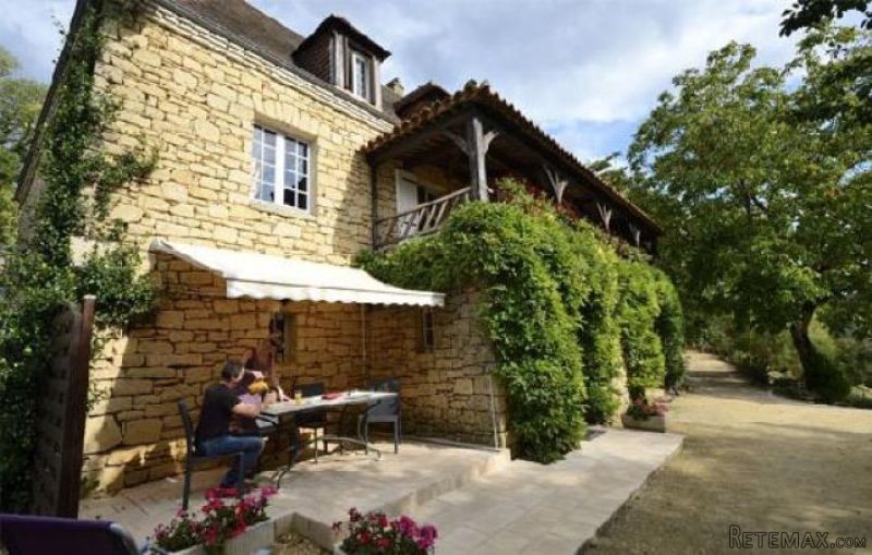 Country House with Guest Apartment