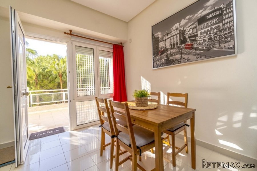 Moderno y acogedor apartamento en planta baja en..