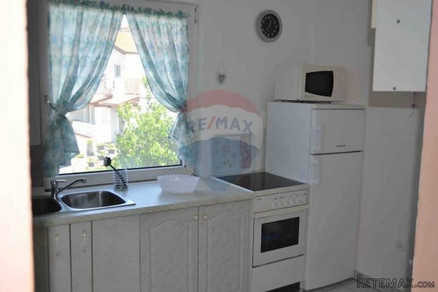 Istra-okolica Pule i Fažane, kuća s 4 stana - 4