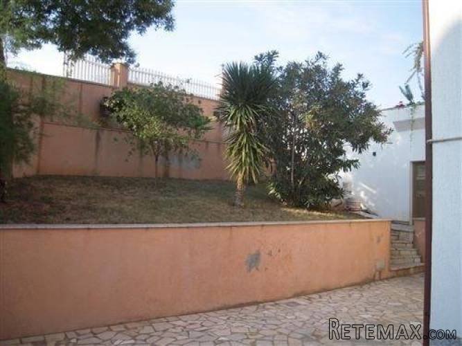 ISTRA - PULA: KUĆA SA 8 APARTMANA BLIZU MORA - 4