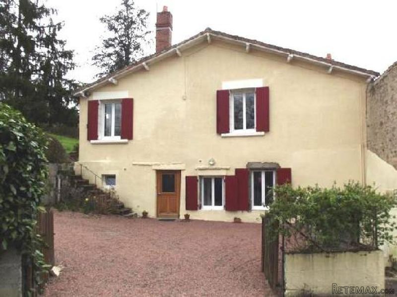 3 Bedroom House in Lovely Village