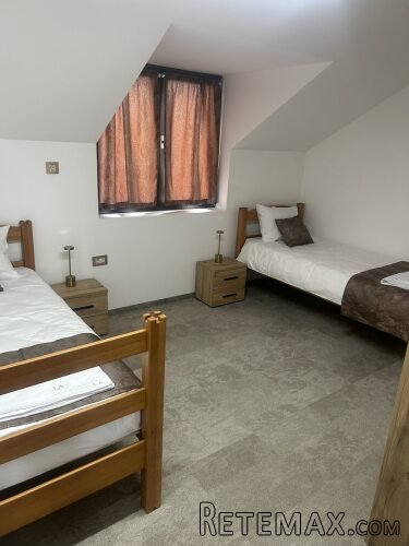 Izdajem sobe u Borči - hostelski tip smeštaja - 6