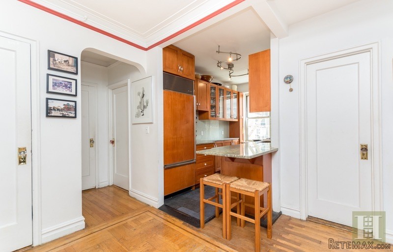 2 bedroom Apartment For Sale: TOP FLOOR.. - 2
