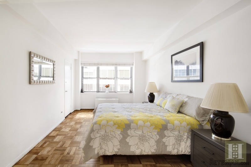 1 bedroom Apartment For Sale: 80 PARK.. - 2