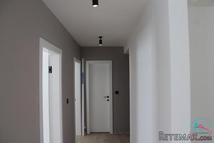 Trosoban stan Cazin centar 82.80 m2 - 30