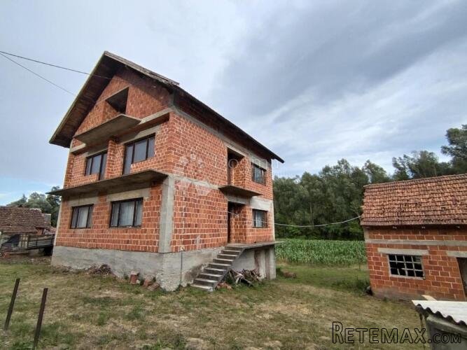 Kuća katnica-Vinarec,Sv.Petar Orehovec, za dovršenje i adapt
