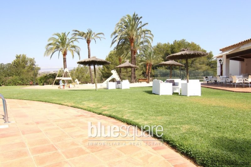 Town house with stunning views, Large..